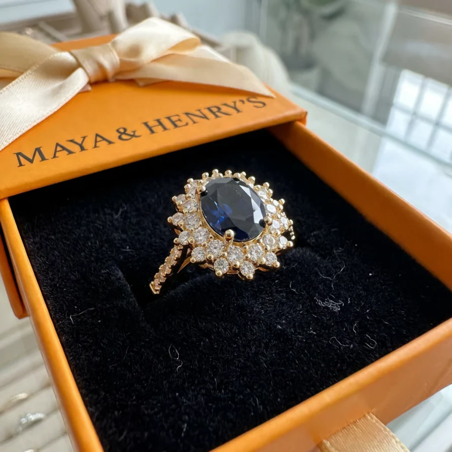 Vionne Saphirae Ring | Gold - Image 2